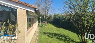 House at Saint-Estèphe (33180)