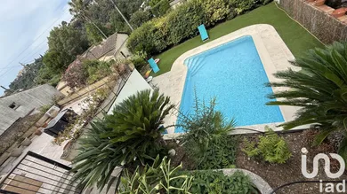 Maison traditionnelle à Cagnes-sur-Mer (06800)