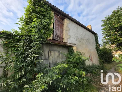 Barn at Castelnau-de-Médoc (33480)