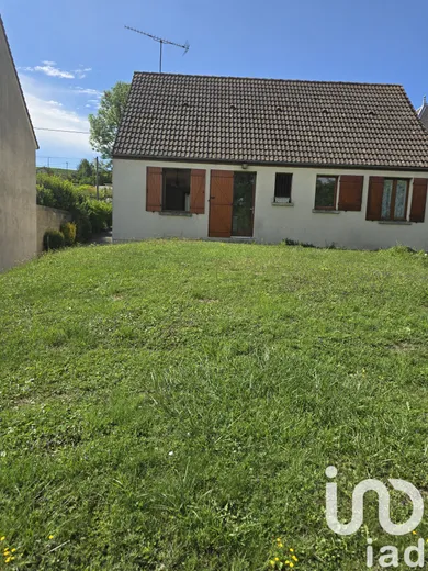 Detached house at Mareuil-le-Port (51700)