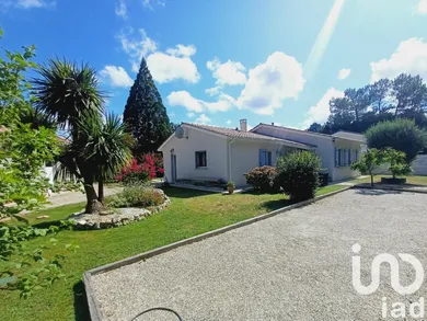 House at Cissac-Médoc (33250)