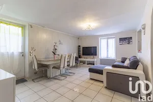 House at Nézel (78410)