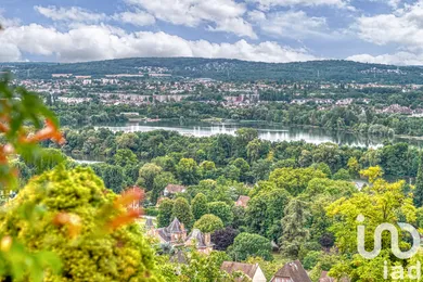 House in Vaux-sur-Seine (78740)