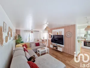 House at Villenoy (77124)
