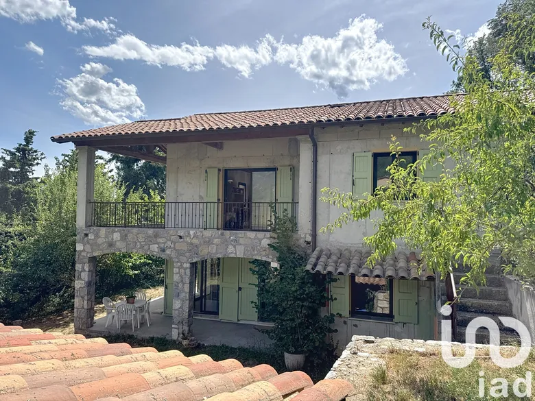 Maison 5 pièces 183 m² · à La Bollène-Vésubie · 183 m² · 520 000 €