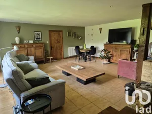 Maison de campagne à CHAUNAY (86510)