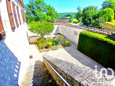 Domain in Montlauzun (46800)