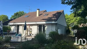 Traditional house at Verneuil-sur-Seine (78480)