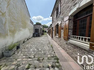 House at Burbure (62151)