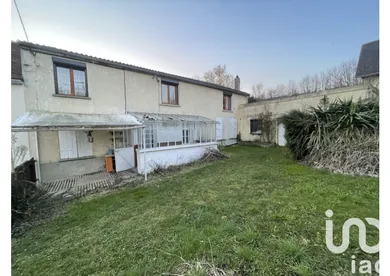 House at Paron (89100)