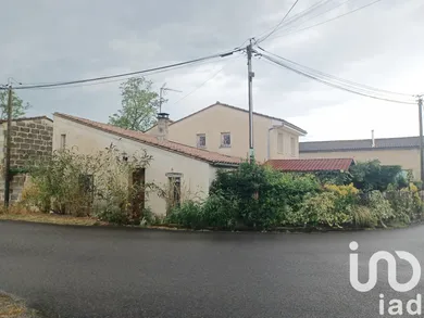 House at Coutras (33230)