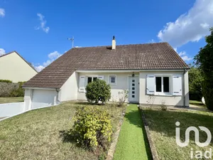 House at Sandillon (45640)