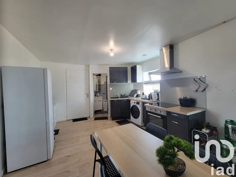 Appartement 3 pièces 49 m² · à Saint-Étienne-du-Rouvray · 48,9 m² · 100 000 €