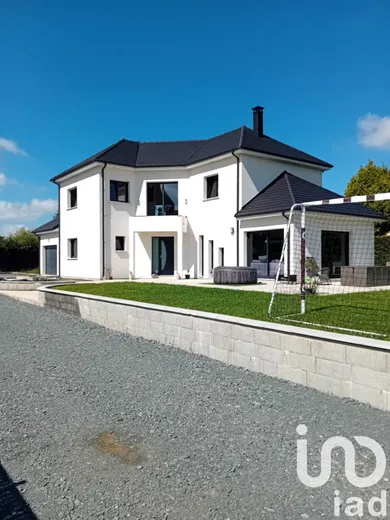 Maison à Val-de-Saâne (76890)