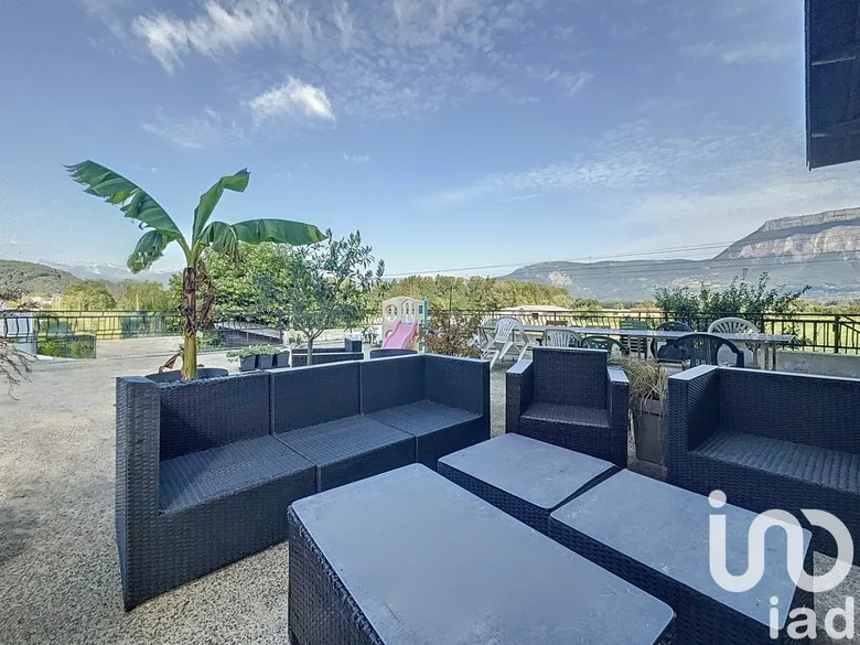 Maison 8 pièces 277 m² · à Gières · 277 m² · 650 000 €