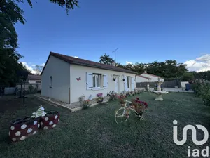 House at Roiffé (86120)