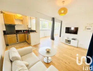 Apartment at Arcueil (94110)