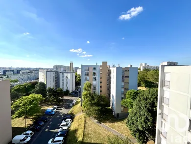 Apartment at Créteil (94000)