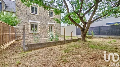 House at Allaire (56350)