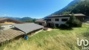 Maison de campagne à La Chapelle-du-Bard (38580)