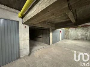 Parking at Asnières-sur-Seine (92600)