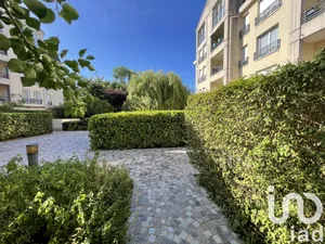 Apartment at Étiolles (91450)