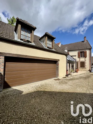 House at Crancey (10100)