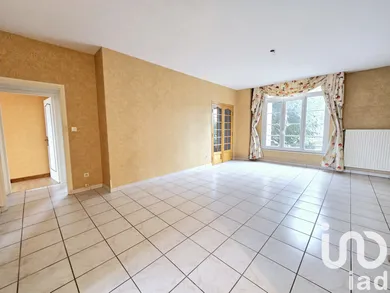 Apartment at Sedan (08200)