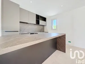 Appartement à Hyères (83400)