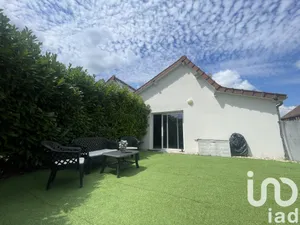 Apartment at Troyes (10000)