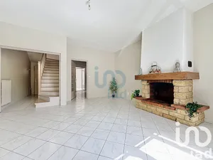 Maison de ville à Châlons-en-Champagne (51000)