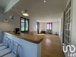 Apartment in Chambéry (73000)