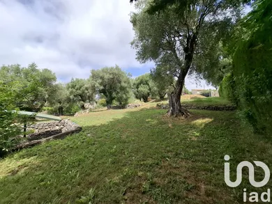 Terrain à bâtir à Roquefort-les-Pins (06330)