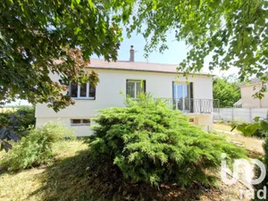 Maison à Neuville-aux-Bois (45170)