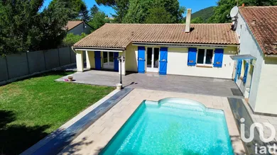 House at Saint-Zacharie (83640)