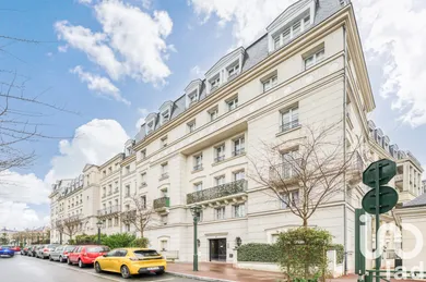 Apartment at Le Plessis-Robinson (92350)