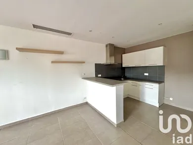 Appartement à Éloie (90300)