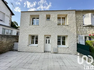 House at Villeneuve-Saint-Germain (02200)