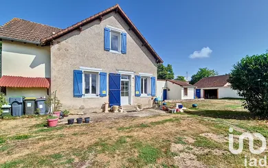 Maison à Ainay-le-Château (03360)