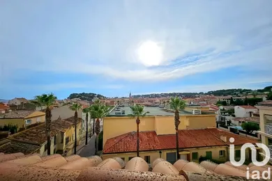 Apartment in Sanary-sur-Mer (83110)