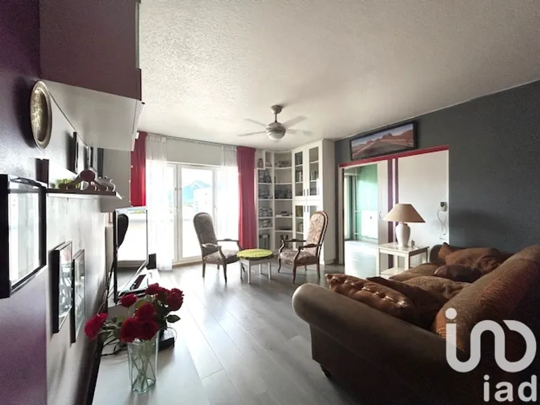 Appartement 3 pièces 67 m² · à Le Pont-de-Claix · 67 m² · 92 000 €