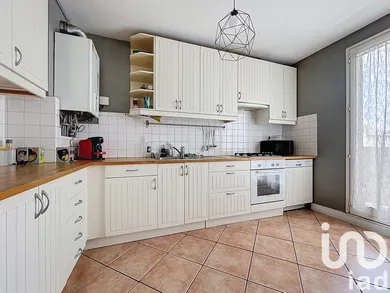 Appartement à Pontault-Combault (77340)