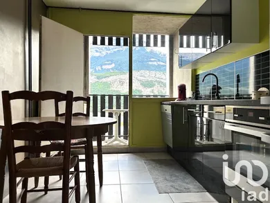 Appartement à Le Pont-de-Claix (38800)