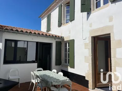 Maison de village à Sainte-Marie-de-Ré (17740)