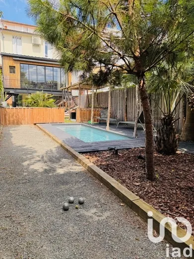 Maison de ville à Bordeaux (33000)