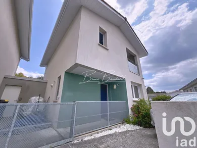 House in Sadirac (33670)