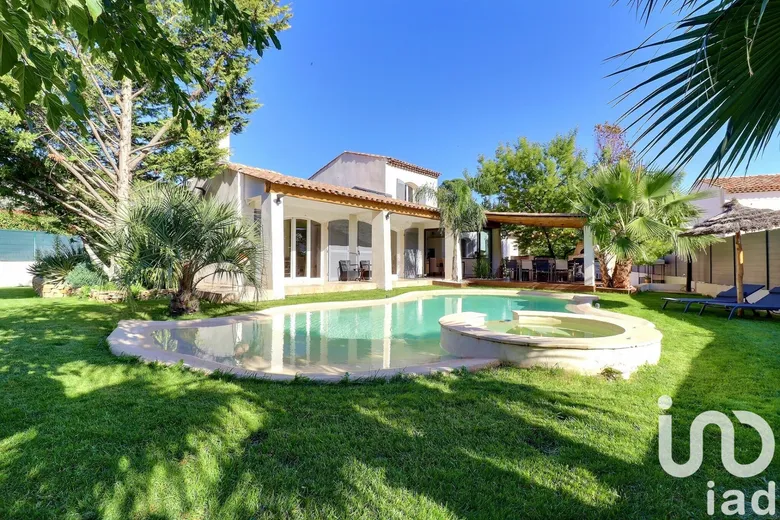Maison 5 pièces 240 m² · à Marseille · 240 m² · 1 000 000 €
