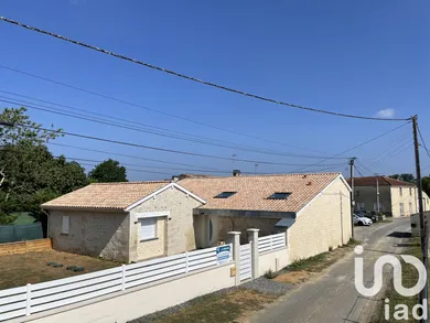 Maison de village à Saint-Germain-de-Lusignan (17500)