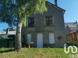 Maison de village à Peyrelevade (19290)