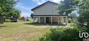 Traditional house at Gastes (40160)